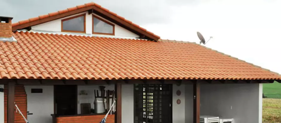 Telhado com Telha Portuguesa Barro Vermelho Natural